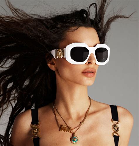 versace pubblicità 2022|Versace Eyewear Spring.